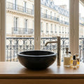 Petit lavabo de salle de bain en marbre noir