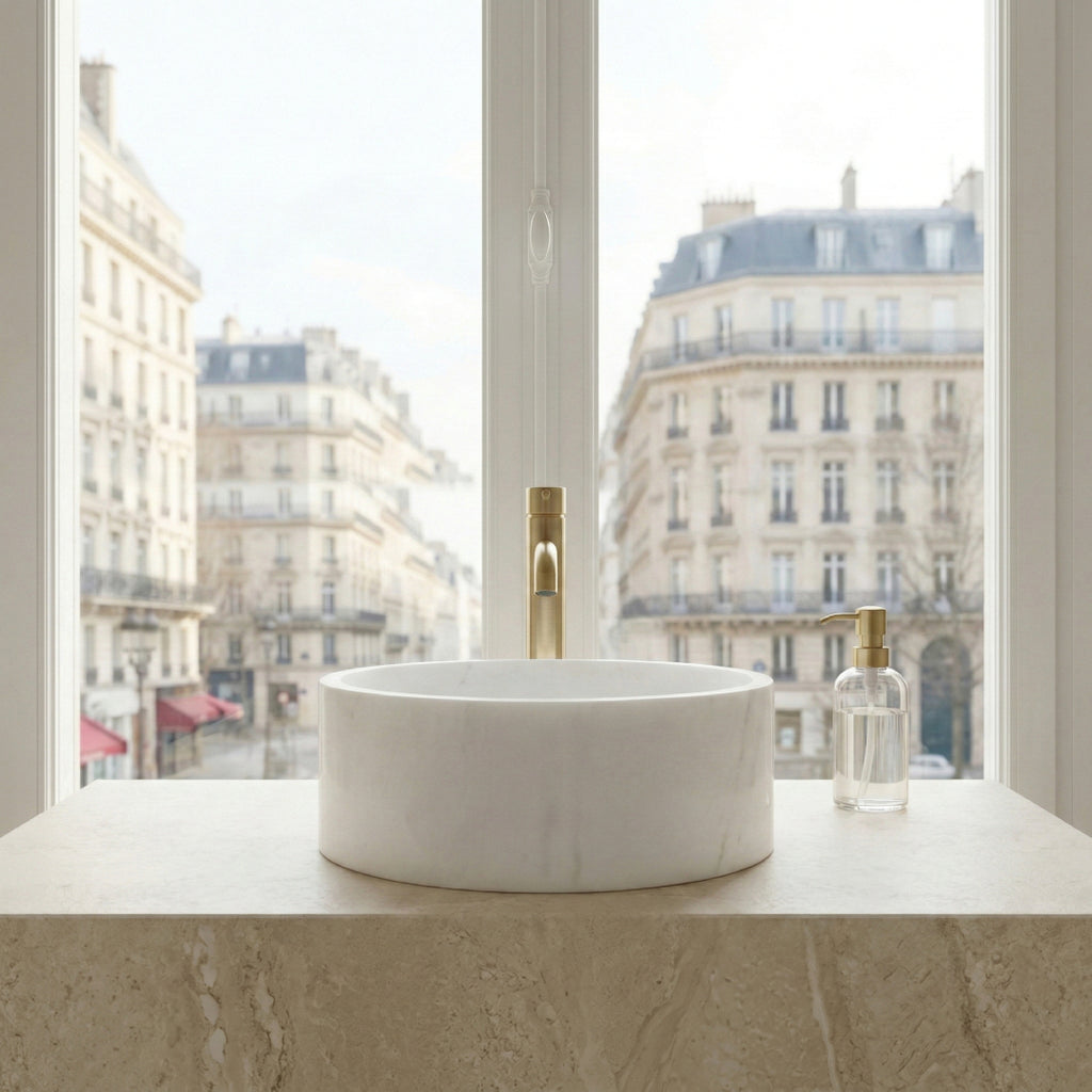 Grand lavabo de salle de bain rond en marbre blanc